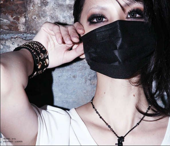B.M Black Surgical Face Mask (2 x 5 masks) - White Rabbit Japan Shop - 3